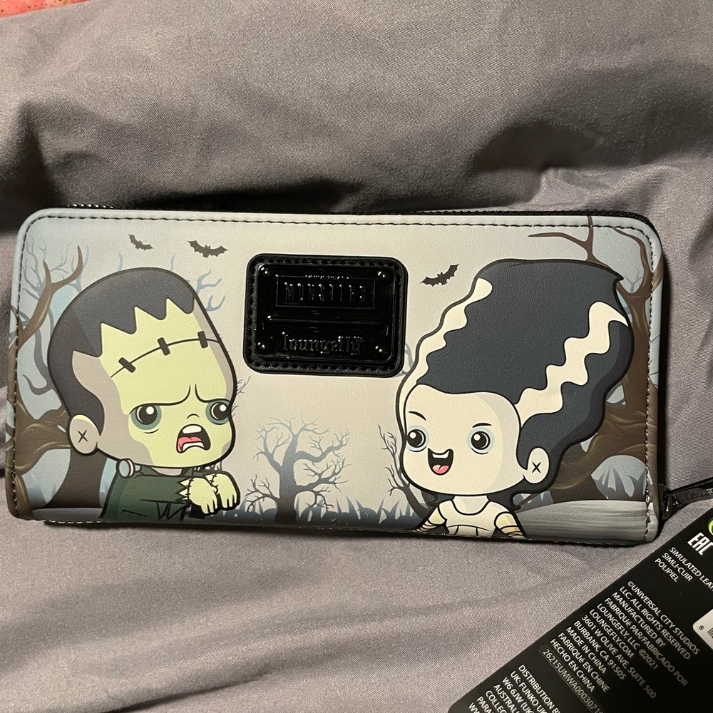 New with tags loungefly universal monsters wallet